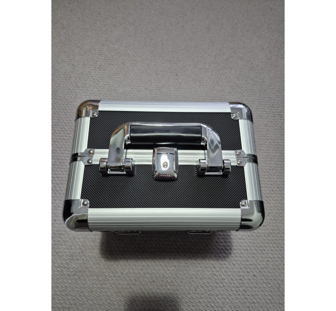 Дорожній кейс для макіяжу NYX Makeup Artist Storage Tiered Case