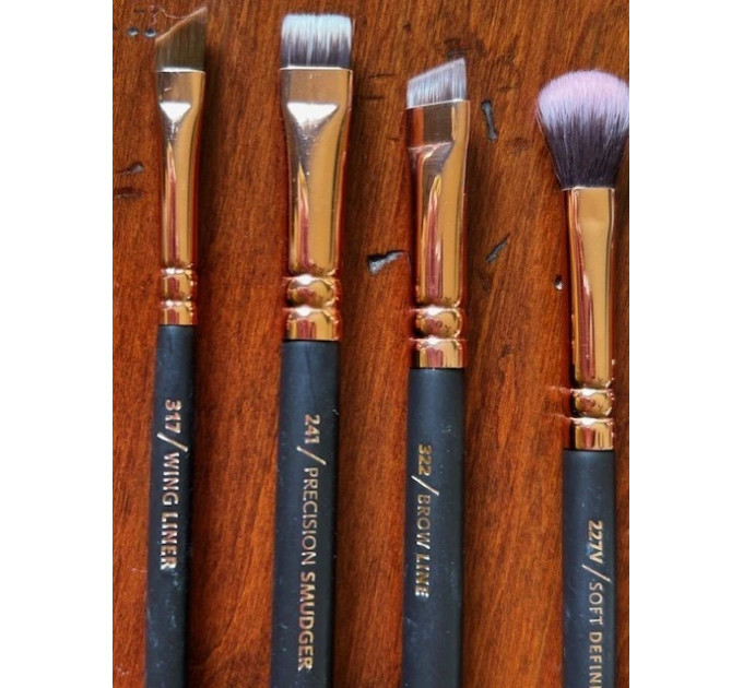 Набір кистей для макіяжу ZOEVA Rose Golden Brush Collection Vol.1 Luxury 9 шт з клатчем