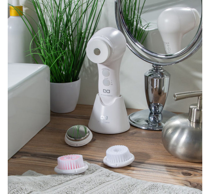 Ультразвукова щітка для глибокого очищення шкіри обличчя Dr. Fuchs Ultrasonica 3 в 1