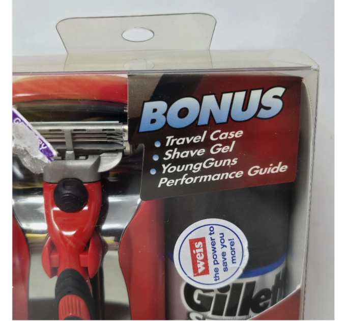 Подарунковий набір для гоління Gillette Mach3 Turbo Champion червоний з гелем і дорожнім футляром