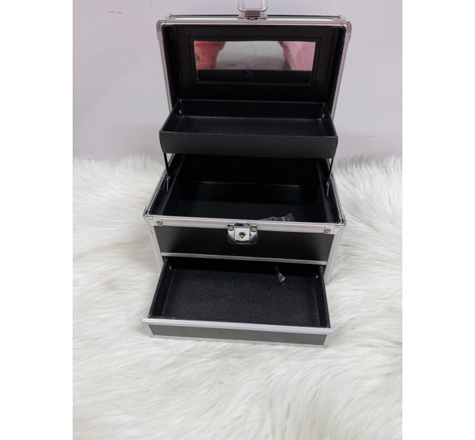 Кейс візажиста NYX Professional Makeup Train 3 Tier (20х15х15 см)