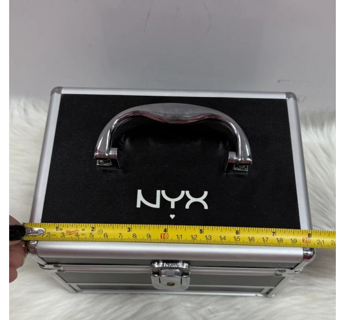 Кейс візажиста NYX Professional Makeup Train 3 Tier (20х15х15 см)