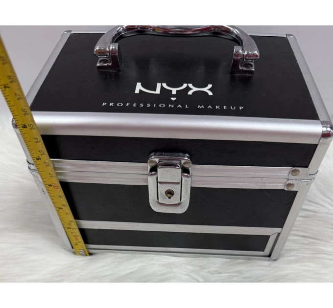Кейс візажиста NYX Professional Makeup Train 3 Tier (20х15х15 см)