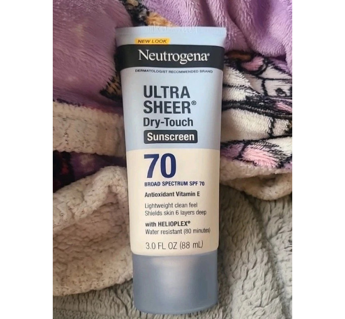 Набір сонцезахисних засобів Neutrogena Ultra Sheer SPF 70 (лосьйон для тіла 88 мл і флюїд для обличчя 40 мл)