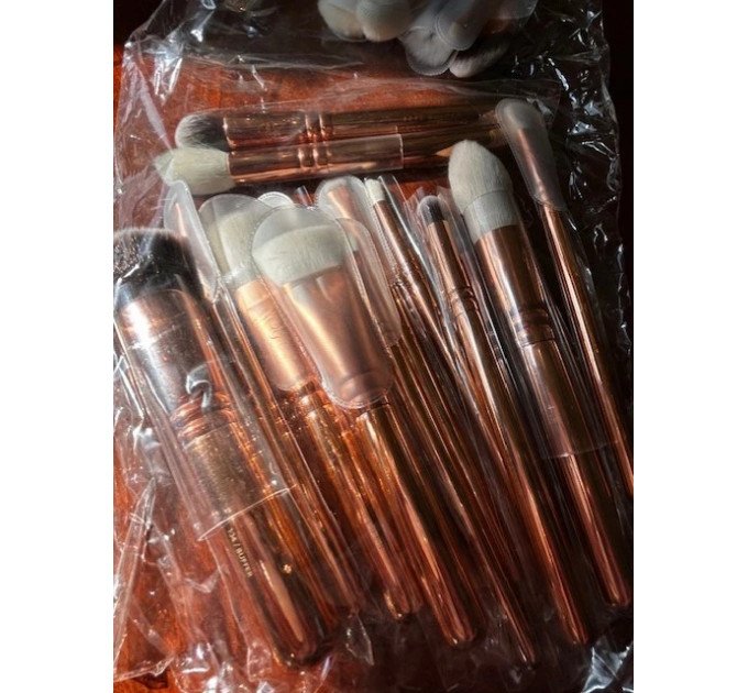 Професійний набір кистей для макіяжу Zoeva Makeup Artist Zoe Bag Rose Golden Vol 3 з сумкою 30 шт.