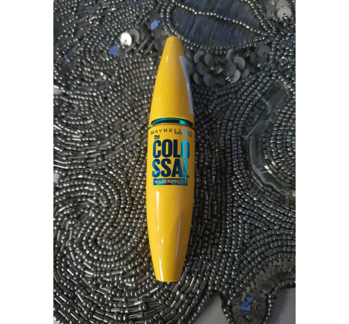 Водостійка об'ємна туш для вій Maybelline New York Volum' Express The Colossal Waterproof 01 Black (10.7 мл)