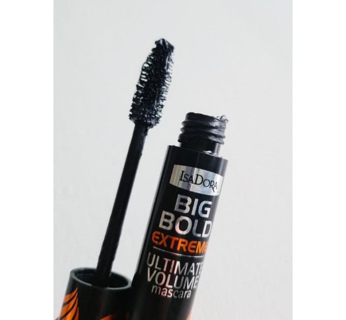 Екстремально об'ємна туш для вій IsaDora Big Bold Extreme Ultimate Volume 15 Extreme Black 14 мл