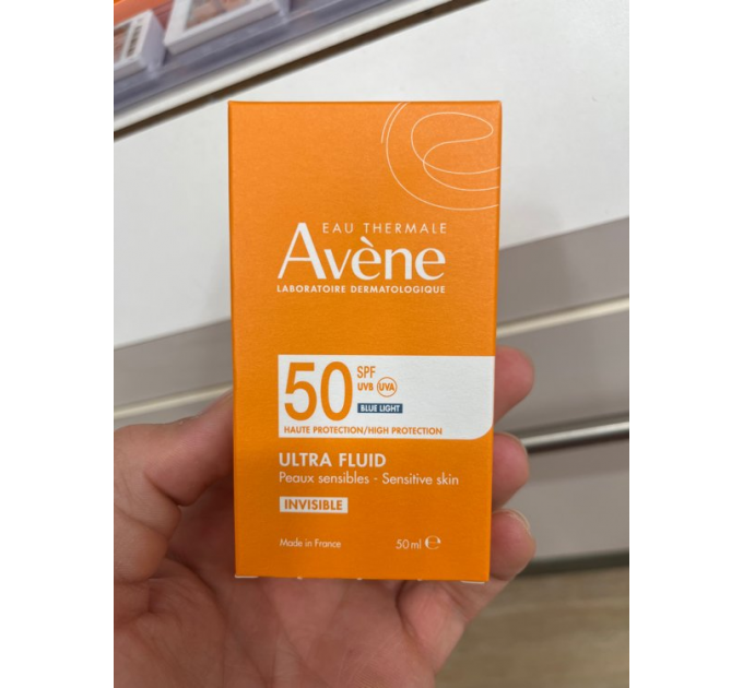 Невидимий сонцезахисний флюїд для чутливої шкіри обличчя Eau Thermale Avène Ultra Fluid Invisible SPF 50+ флакон 50 мл