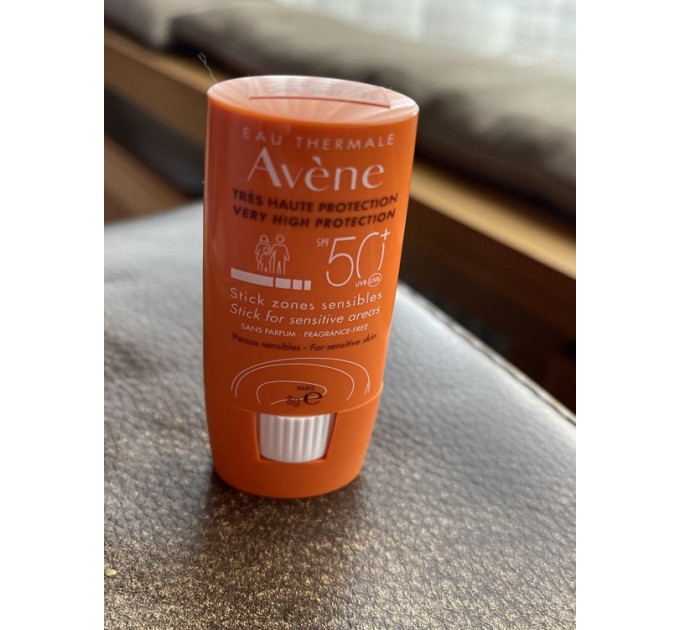 Сонцезахисний стик для чутливих зон Avène Stick Zones Sensibles SPF 50+ (8 г)