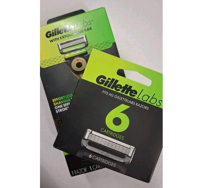 Бритва Gillette Labs Champion Gold Edition з відлущувальною смужкою лімітована серія (1 бритва + 1 магнітна підставка + 7 картриджів)