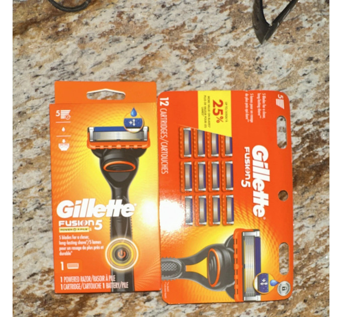 Бритва Gillette Fusion5 Power з вібрацією + 13 картриджів
