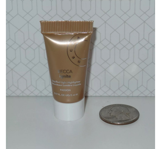 Жидкий хайлайтер для лица и тела Becca Ignite Liquified Ligh (5 мл)