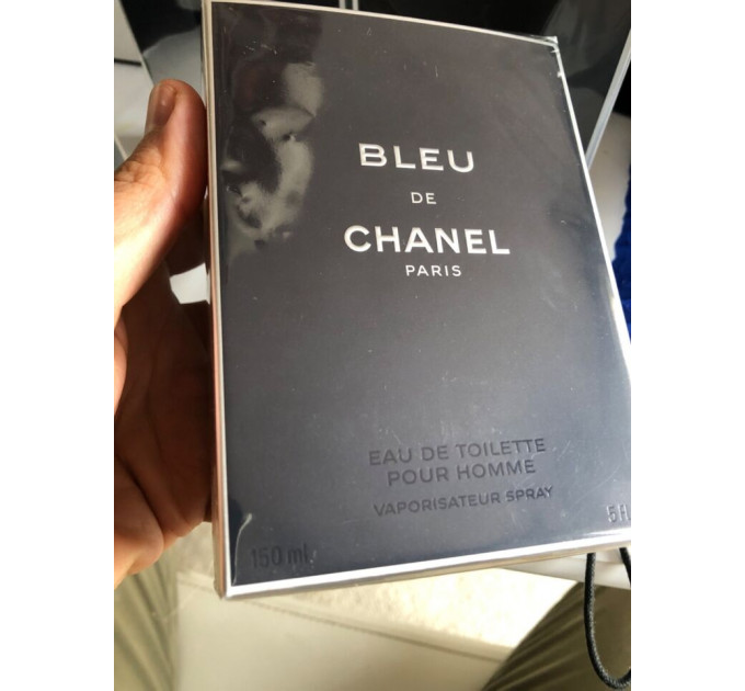 Подарочный набор для мужчин Chanel Bleu de Chanel (Туалетная вода 150 мл, Дезодорант-стик 75 мл, Гель для душа 200 мл, Туалетная вода в дорожном размере 3х20 мл)