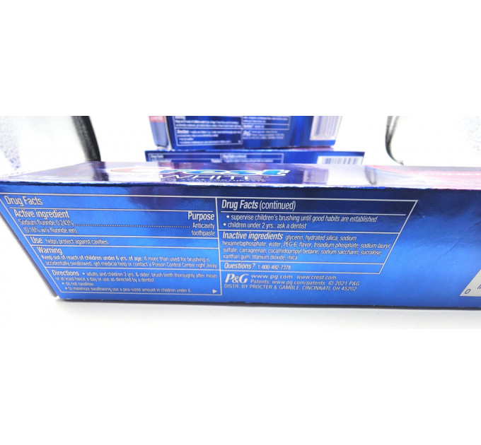 Відбілююча зубна паста Crest 3D White Glamorous White 107 гр