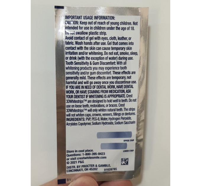Смужки для відбілювання зубів Crest 3D Whitestrips Supreme Bright Levels 28 Whiter (42 смужки на 21 застосування)