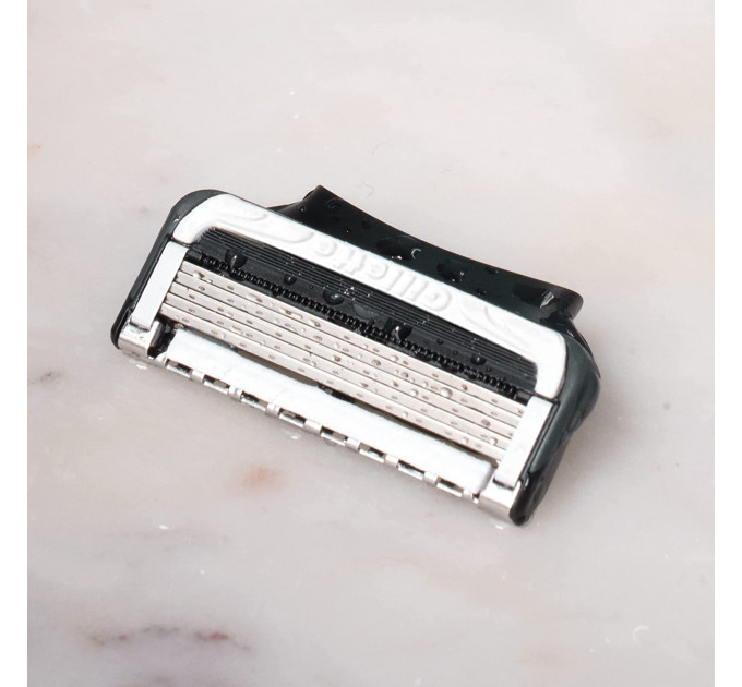 Чоловіча бритва для інтимних зон Gillette Intimate