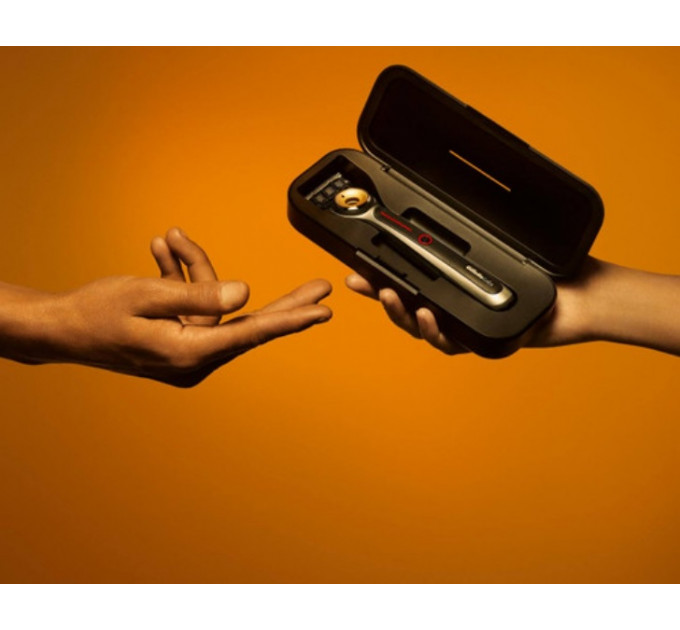 Дорожній футляр для заряджання бритви з підігрівом Gillette Labs