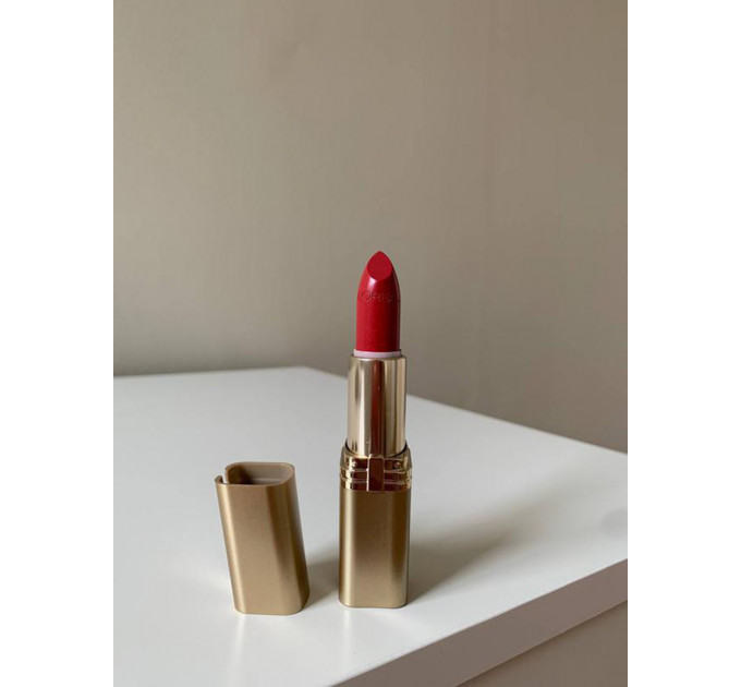 Зволожуюча атласна губна помада L'Oreal Paris Color Riche 766 Plum Explosion (3.6 г)