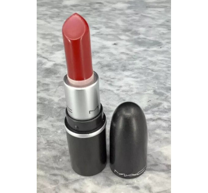 Губна помада MAC Lipstick Russian Red червона 