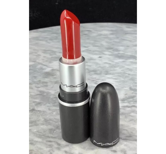 Губна помада MAC Lipstick Russian Red червона 