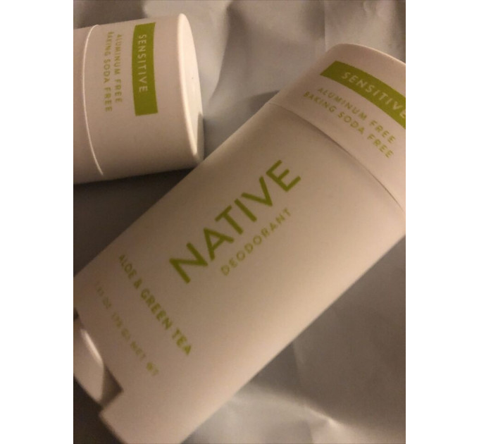 Дезодорант твёрдый для чувствительной кожи Native Deodorant Aloe & Green Tea (Sensitive) унисекс (75 гр) без алюминия и без спирта