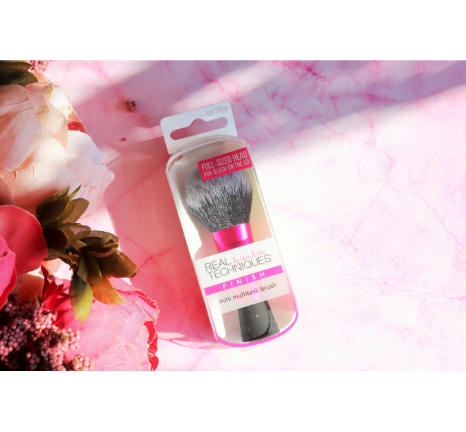 Пензель багатофункціональний Real Techniques (Реал Технікс) Mini Multitask Brush (без коробки)