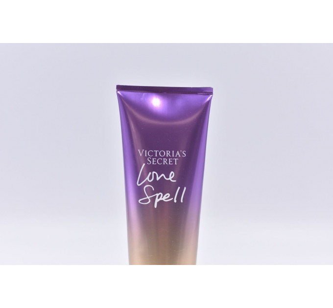 Парфюмированный лосьон для тела Victoria`s Secret Love Spell Body Fragrance Lotion (236 мл)