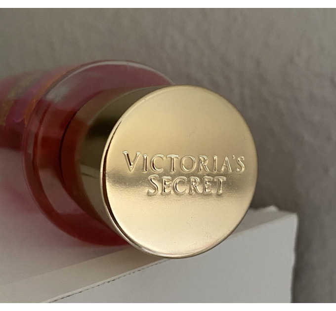 Парфюмированный спрей для тела Victoria`s Secret Fragrance Mist Pure Seduction in Bloom (250 мл)