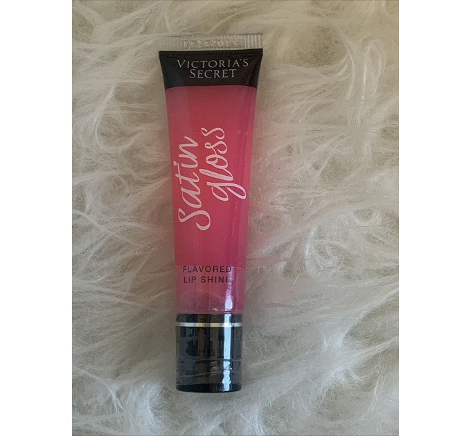 Ароматизированный блеск для губ Victoria’s Secret Satin Gloss flavored lip shine Love berry (13 мл)