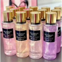 Набір із чотирьох містів для тіла Victoria's Secret Pure Seduction Bare Vanilla Velvet Petals Love Spell з шимером 4х250 мл