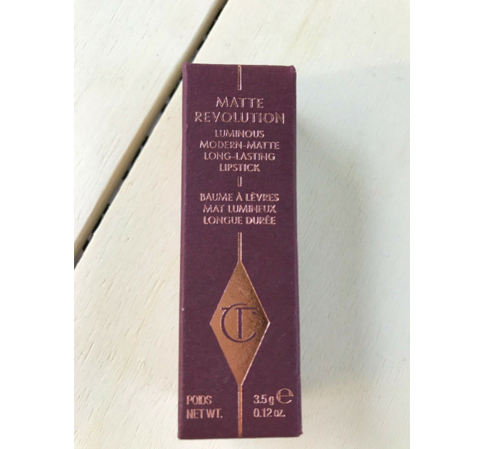 Матова Помада Charlotte Tilbury Matte Revolution - Pillow Talk