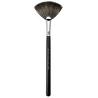 Кисть веерная (барсук) Graftobian Royal Silk Fan Brush