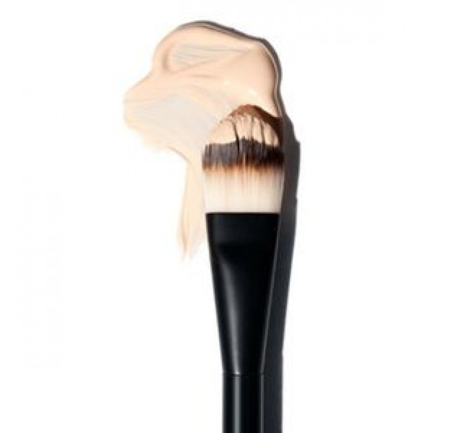 NYX Pro Flat Foundation Brush кисть для макияжа