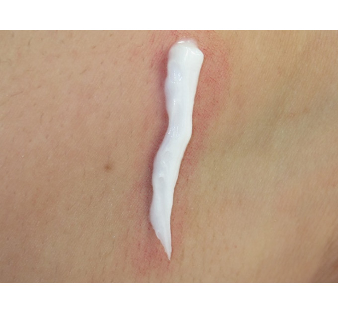 Сливочный очищающий крем NYX Cosmetics Stripped Off Whipped Cream Cleanser (100 мл)