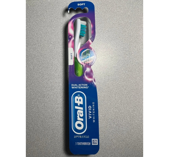 Отбеливающая зубная щётка Oral-B Vivid Whitening цвет лайм