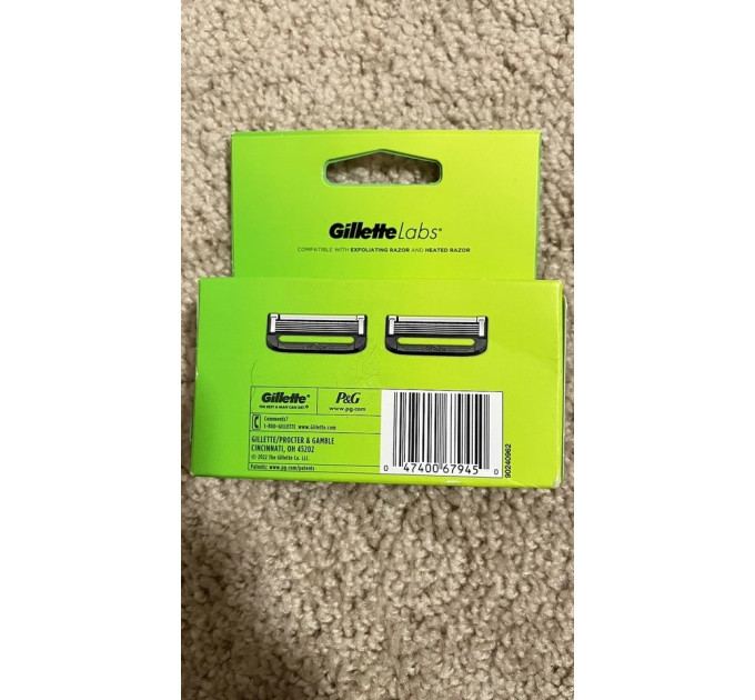 Чоловічий набір для гоління Gillette Labs (бритва з підставкою, 3 картриджами та гелем)