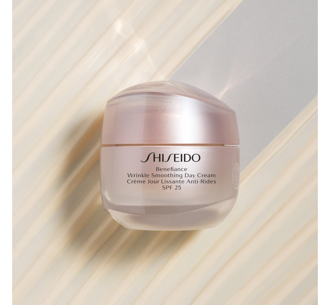 Денний крем для обличчя Shiseido Benefiance Wrinkle Smoothing Cream 50 мл